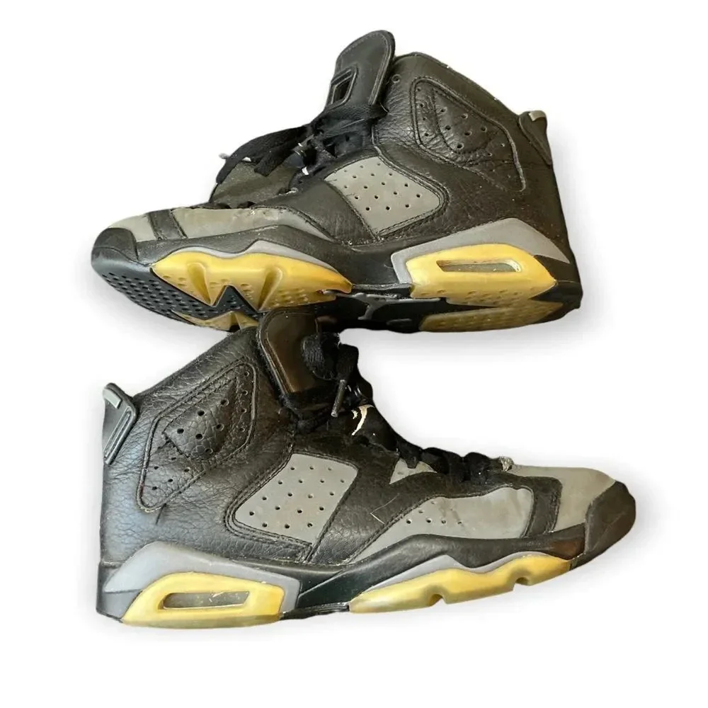 NIKE Air Jordan 6 Retro Cool Grey Yellow Sneakers Kid's Size 5Y